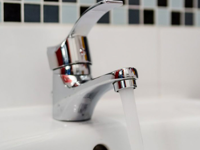 Page anuncia la suspensión del canon del agua en Castilla-La Mancha - imagen 1